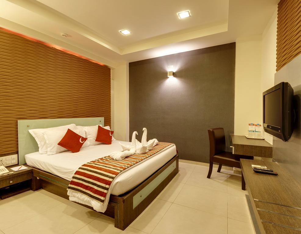 Citrus Hotel Kolhapur Exteriör bild