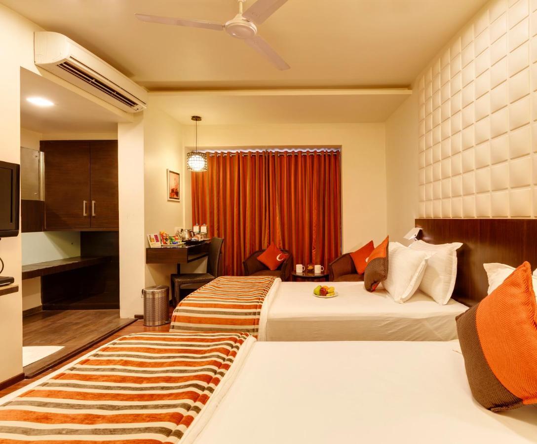 Citrus Hotel Kolhapur Exteriör bild